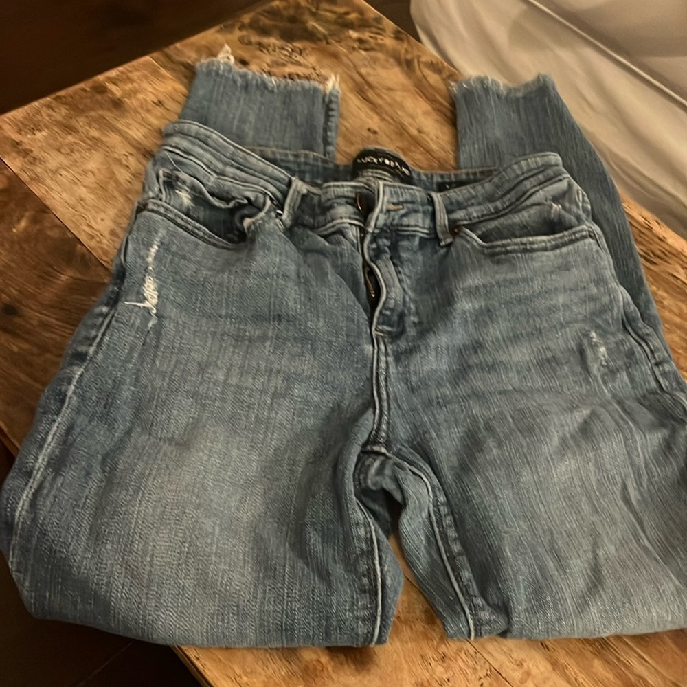Lucky Brand Distressed jeans